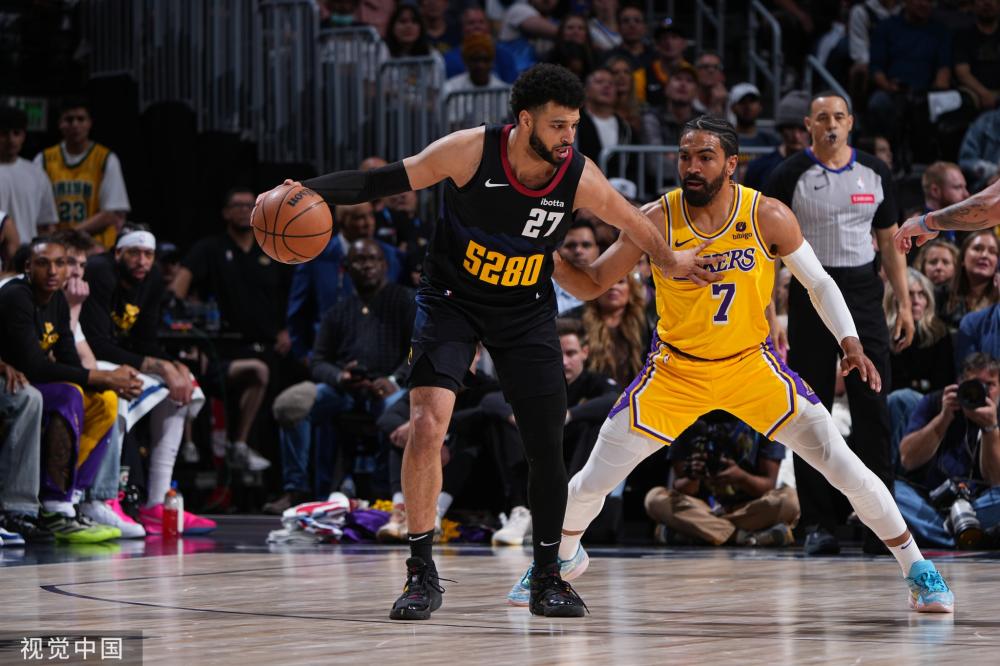 服害羞成为 服害羞成为